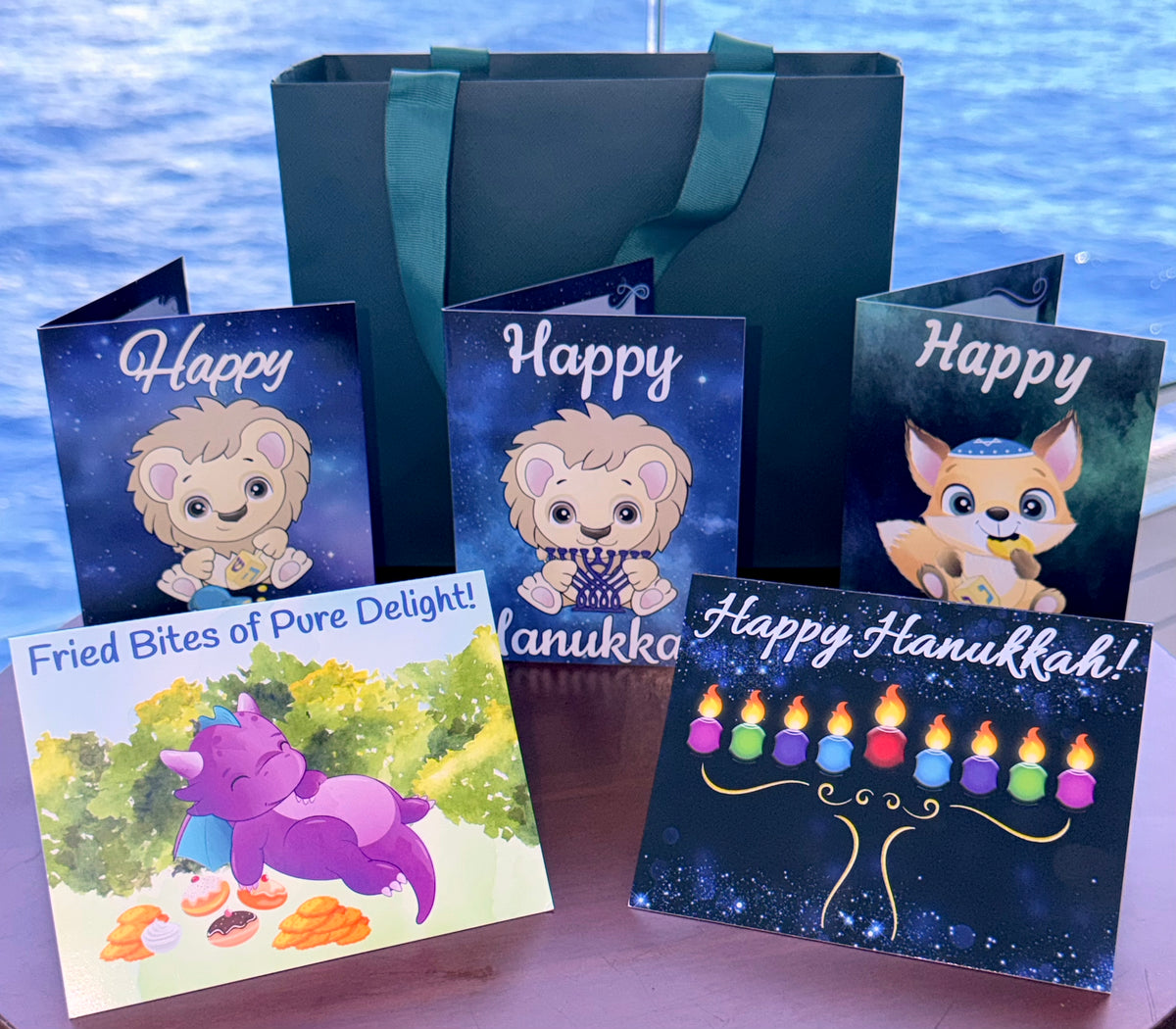 Greeting card: Lion with dreidel and gelt