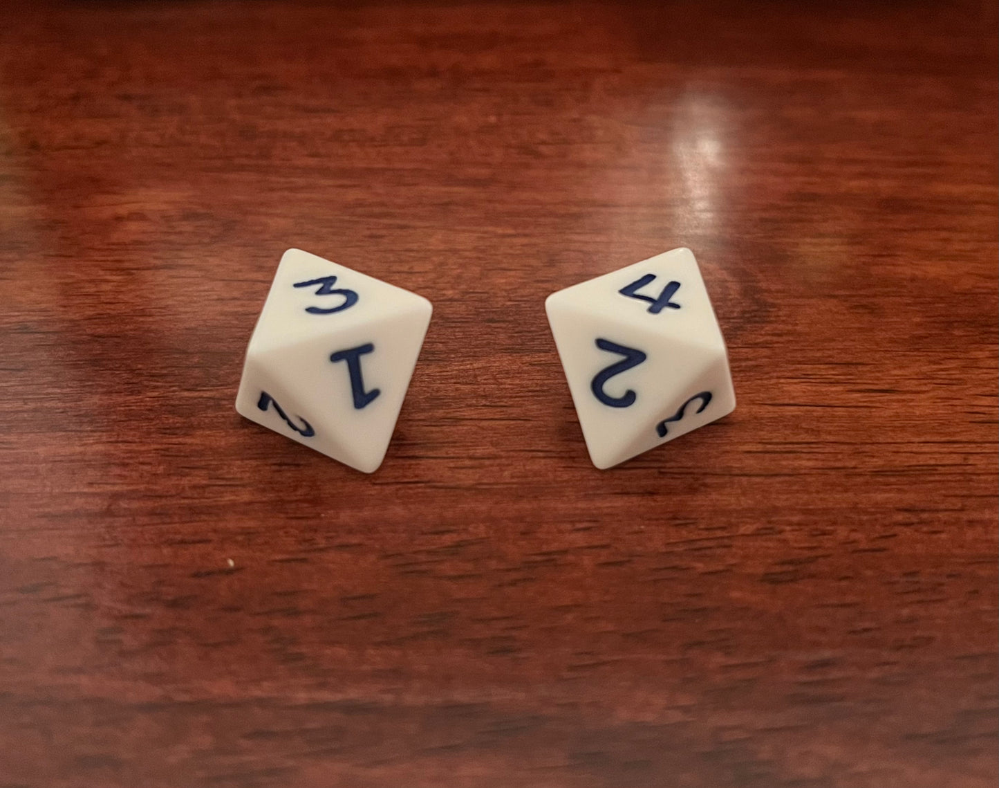 Accessible 8-sided D4 die