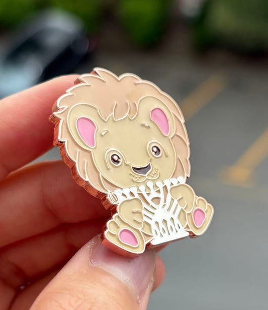 Enamel pin: Lion with Menorah — PREORDER